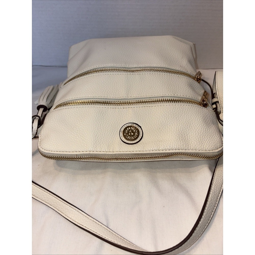 Anne Klein Woman, White Textured Crossbody Leather Sling Bag - Picture 3 of 9